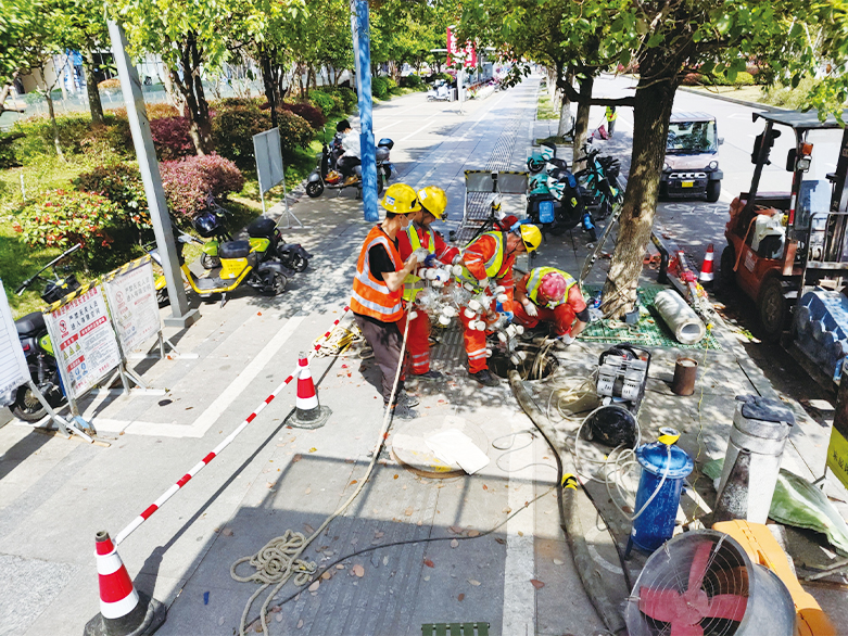  逊克UV-CIPP紫外光固化修复